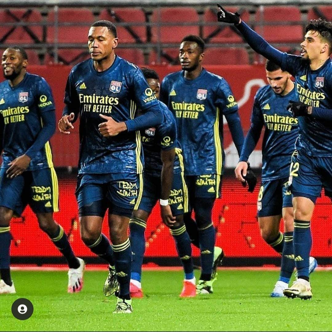 マルセロ・アントニオ・ゲデス・フィリォのインスタグラム：「Marching in the same direction we go stronger to our objectives 🦾🦾  Congrats to @lucaspaqueta nice goal that help us win that game and 👊🏾  #dijon 0-1 @ol」