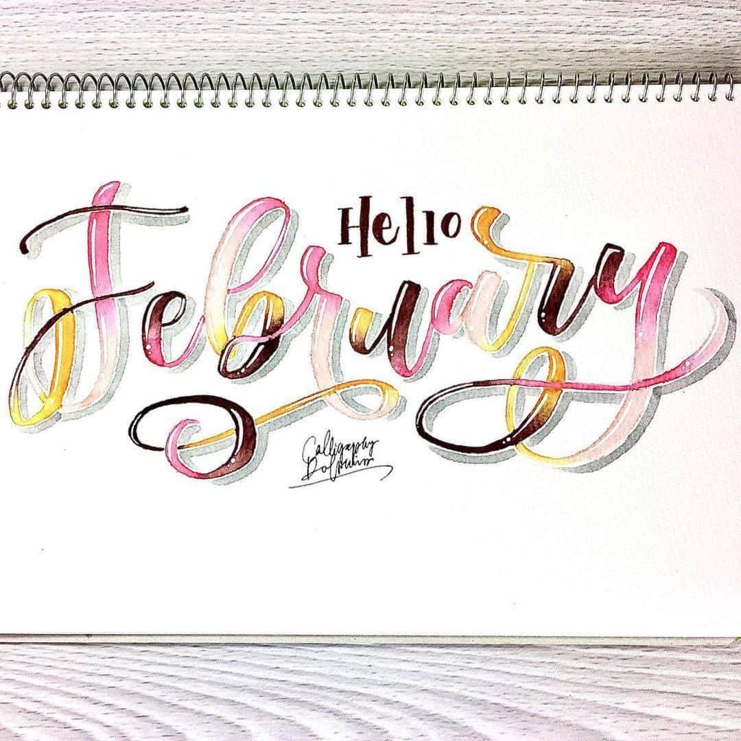 Kuretakeさんのインスタグラム写真 - (KuretakeInstagram)「２月といえばバレンタイン！ チョコレートカラーの美しいレタリング作品をお届けします😊 ZIG Art & Graphic Twinなら、しなやかな穂先と豊富なカラーでレタリングだってこんなに美しく仕上がります。  February is the month of Valentine's Day! ZIG ART & GRAPHIC TWIN marker is perfect to draw beautiful lettering work.  Art by: @calligraphy_dolphins  Made with: ZIG ART & GRAPHIC TWIN  #valentinesday2021 #kuretake #呉竹 #kuretakezig #kuretakebrushpen #zig #zigartandgraphictwin #zigartgraphictwin #brushpen #calligraphy #calligraphylettering #modernlettering #brushlettering」2月4日 18時00分 - kuretakejapan