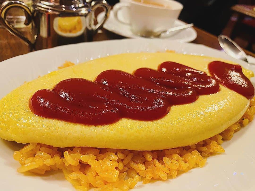 都丸ちよのグルメインスタ