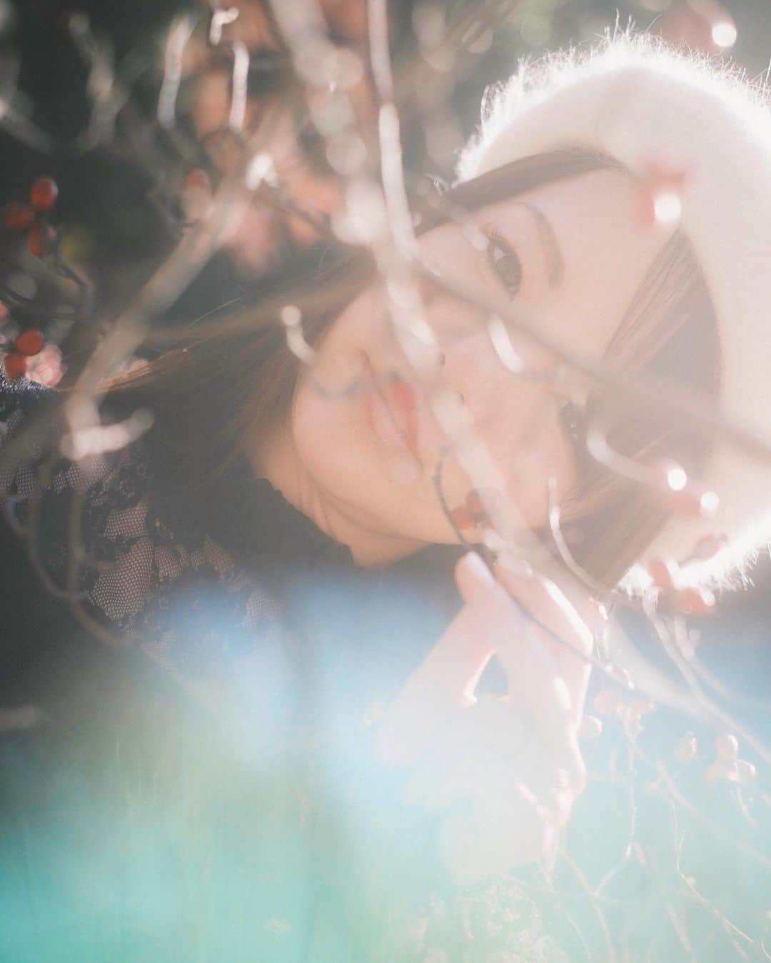 Mikaさんのインスタグラム写真 - (MikaInstagram)「春一番は吹いたのかな？ 自粛と冬眠が重なって眠いしポチャる😪  ・ ・ ・ photo by @yoshiaki_kato_photography 📸 model @mikarin_portrait  ・ ・ ・ Pasha認定作品展Vol.3に出展します✨ #美花展 ありがとうございました💐 ・ ・ follow me💋  #カメラ好きな人と繋がりたい #ファインダー越しの私の世界 #ポートレートモデル #ポトレ女子 #撮影依頼募集中 #彼女感 #ポトレのセカイ #秋の景色  #portrait_ig #great_portraits #love_camera_club #jp_portrait #match_portrait #loves_united_portrait  #team_jp_ #global_ladies #photo_shorttrip #_lovely_weekend #japan_art_photography #portraitfestival #portraitinlove #portrait_mood #exclusive_world_portrait  #instagood #instagramjapan」2月4日 18時12分 - mika_portrait