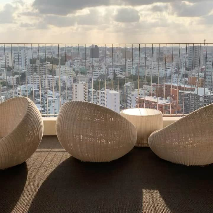 Hyatt Regency Naha Okinawaのインスタグラム：「We’re apart, but still together🙋‍♀️」