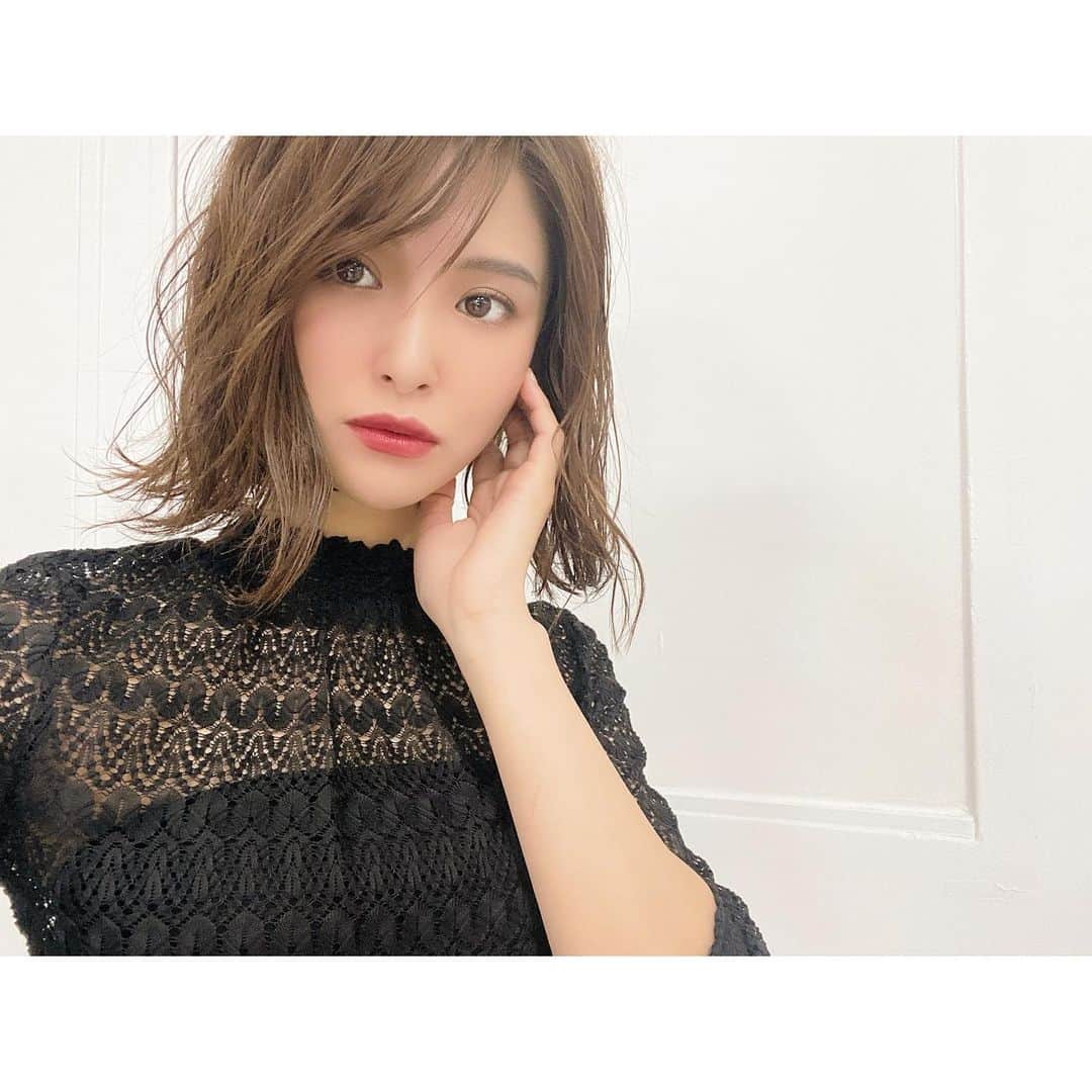 のインスタグラム：「クラブハウスハマりすぎてる😂✨✨ . . みんなも絡んでー(*pωq*) . . . #clubhouse  #クラブハウス」