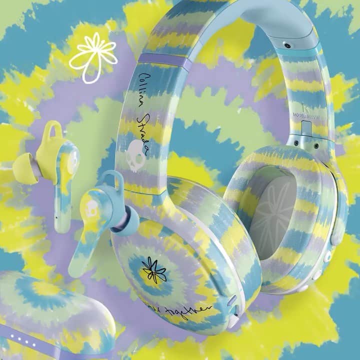 Skullcandy Japanのインスタグラム：「@collinastrada とのコラボモデルでお洒落なタイダイ柄を採用したCrusher Evo💀   VGP 2021にて金賞🥇を受賞し、プロのオーディオ専門家も認めた振動するヘッドホン✨Crusher Evoについて👇  ・サブウーファー搭載 ・アプリで聴力を測定し最適化 ・最長40時間バッテリー + 急速充電 ・マイク内蔵、通話、選曲、音量調整 ・落としても探せるTile搭載  #FeelSkullcandy #CrusherEvo #スカルキャンディー  #ヘッドホン」