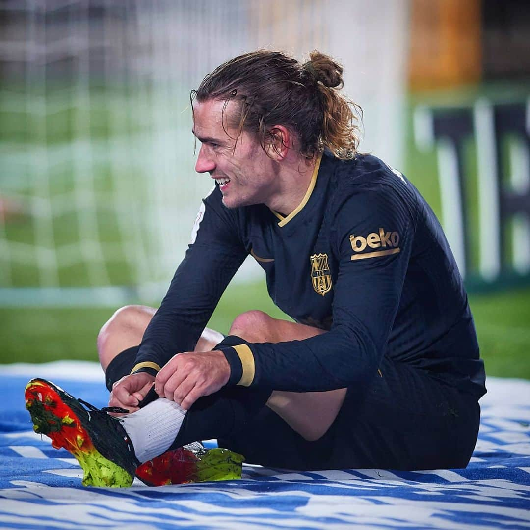 UEFAチャンピオンズリーグさんのインスタグラム写真 - (UEFAチャンピオンズリーグInstagram)「🔵🔴 Antoine Griezmann right now = _______  #UCL #FCBarcelona」2月4日 19時13分 - championsleague