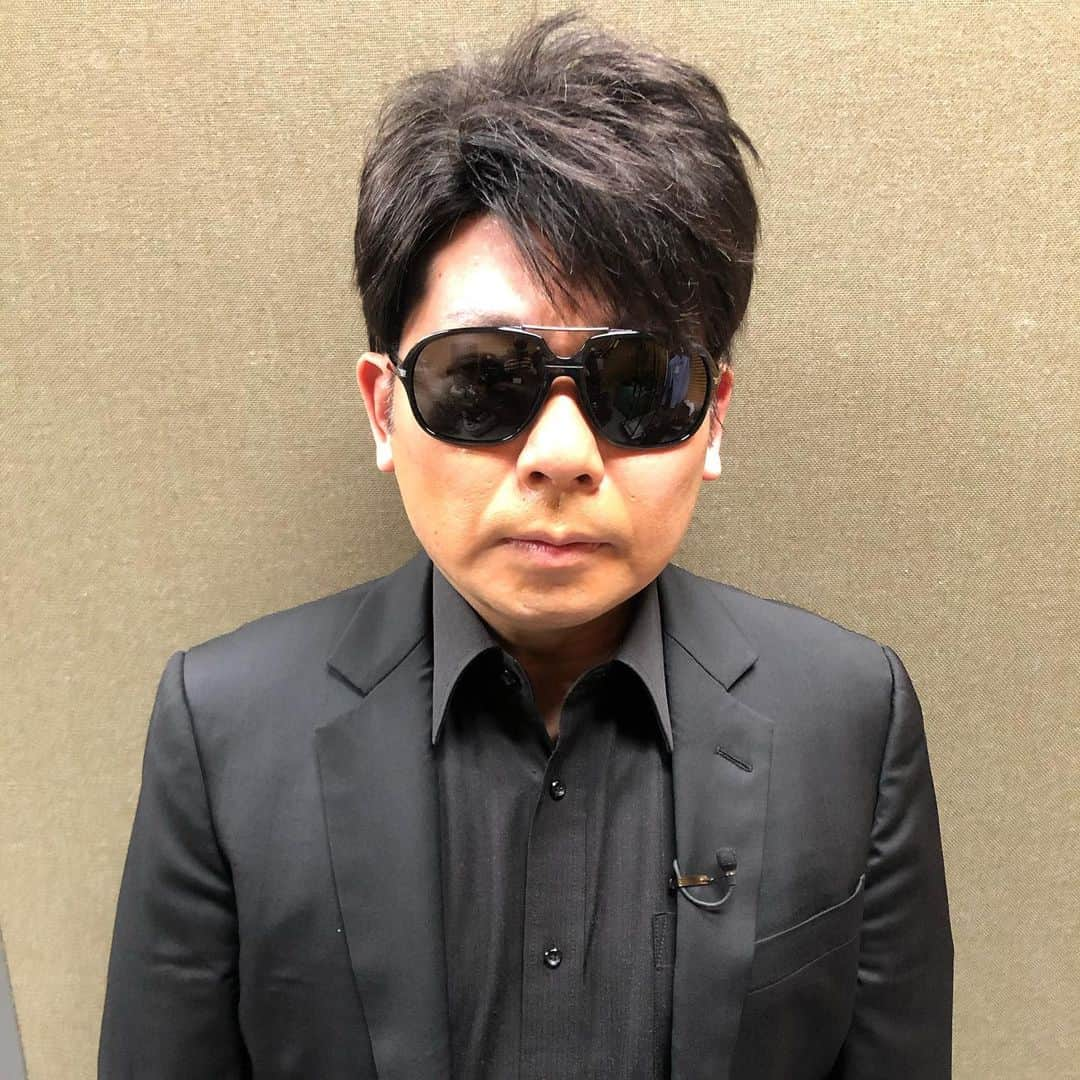 山本高広さんのインスタグラム写真 - (山本高広Instagram)「今日は全国のテレビ朝日系列のWEB動画撮影でした🤣🤣🤣 この動画はテレビ朝日系列の局員さんしか観れない動画なので残念ですが世間一般に流れることはありません😢 なのでせめて撮影に出て来た人物だけでもご覧ください🙇 #テレビ朝日 #系列 #WEB動画 #ガイアの夜明け　風 #江口洋介　さん #朝まで生テレビ　風 #田原総一朗　さん #特命係長　風 #高橋克典　さん #M1 風 #おいでやす小田　さん #niziproject  風 #JYPark さん #ものまね #メイク #なし」2月4日 19時20分 - _yamamoto_takahiro_