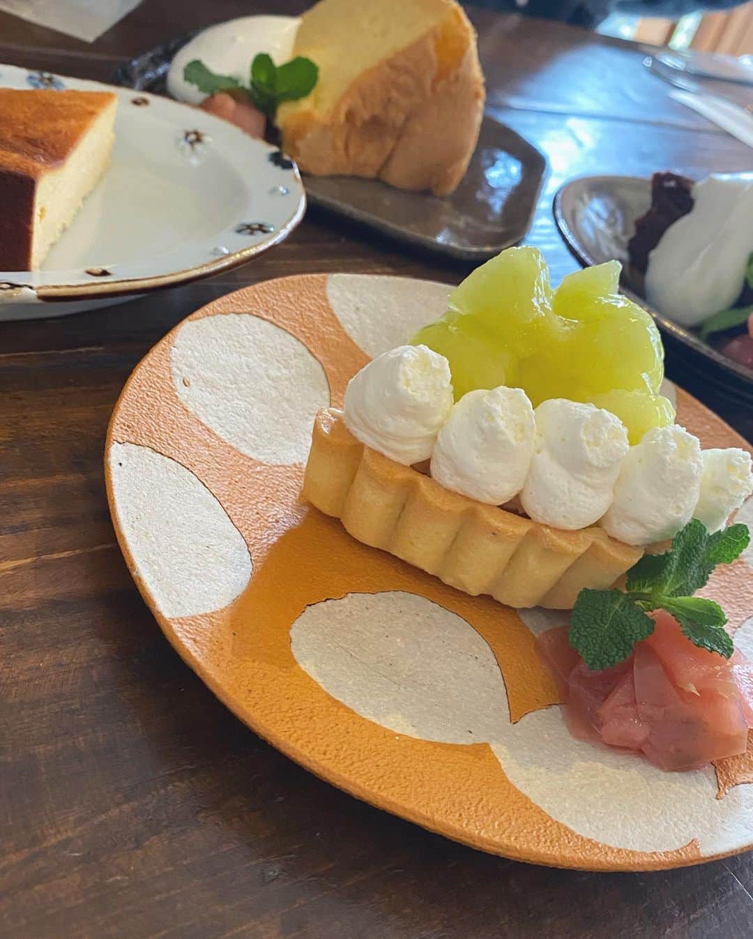 相原百花さんのインスタグラム写真 - (相原百花Instagram)「☕️ . family day  なんか、この💡がずっと気になる🥺 . #時差更新」2月4日 19時29分 - mo__95__6