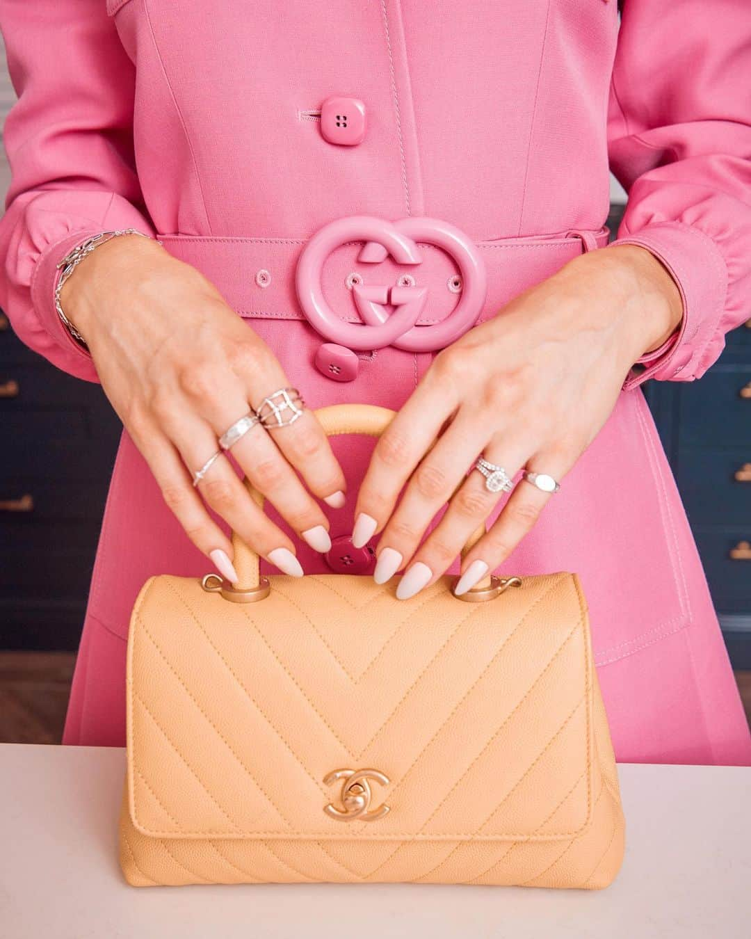 ビクトリアさんのインスタグラム写真 - (ビクトリアInstagram)「The little pink Gucci dress needed it’s own photoshoot ✨ I also wanted to shoot my @edgeofember Cosmos jewellery collection again for 2021 🙌🏼  📸 @kylegalvin_ #Gucci from @netaporter (pr) Jewellery from my Cosmos Collection with @edgeofember ❤️」2月4日 19時31分 - victoria