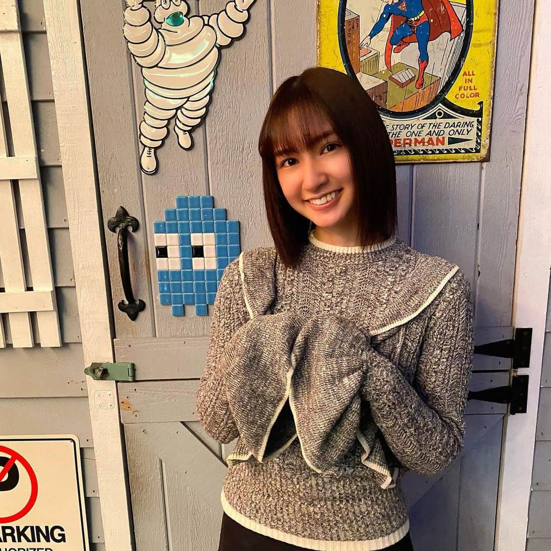 小泉遥のインスタグラム：「前髪を伸ばしては切ってを繰り返してる💇‍♀️」