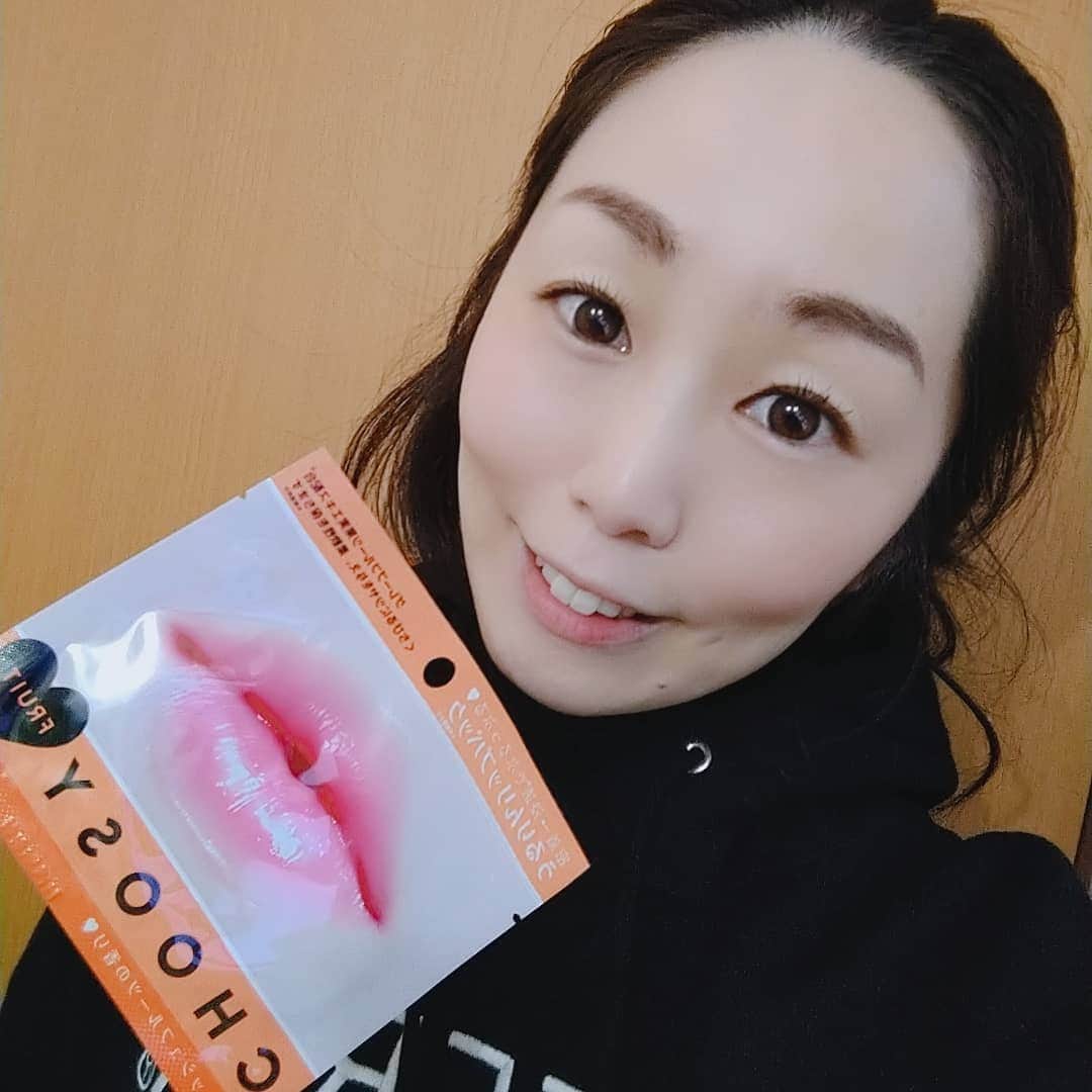 のインスタグラム：「頂いたリップパック、初体験😍  気持ち良い〜🥰💕  #プレゼント #リップパック #チューシーリップパック #choosy #初体験 #気持ち良い  #悠木あやね #AyaneYuki #YukiAyane #유우키아야네 #カプセルエージェンシー #capsuleagency #AV女優 #セクシー女優 #アダルト女優 #女優 #モデル #asiangirls #asiandoll #asianbeauty #asiansexy #japanese #japanesegirl #japanesegirls #model #nudemodel #fashionstyle」