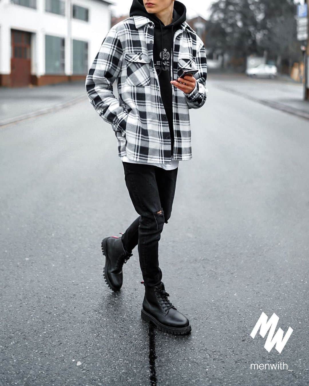 Men Withのインスタグラム：「Cool photo of our dear friend @nicohe18 👌🏽 #menwithstreetstyle」