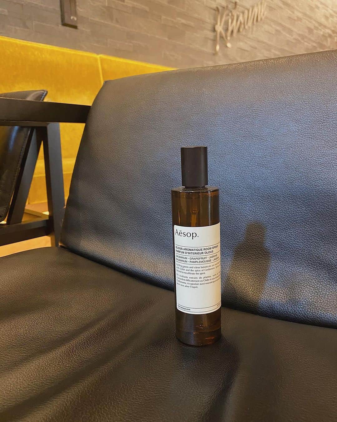 前田希美（まえのん）さんのインスタグラム写真 - (前田希美（まえのん）Instagram)「最近買ったルームスプレー♡ ウッディーな香りが好きな方にはおすすめです。  #aesop #roomspray #fragrance  #myfavorite #roomfragrance」2月4日 19時56分 - maeda_nozomi