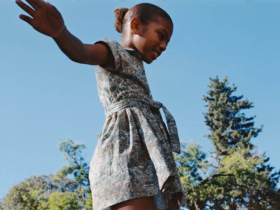 bonpointのインスタグラム：「Adventurous and safari spirit ! Fall for our exclusive liberty fabric. How many types of animals will you find in the exotic print ?#newcollection #ss21 #safarispirit #print #liberty」