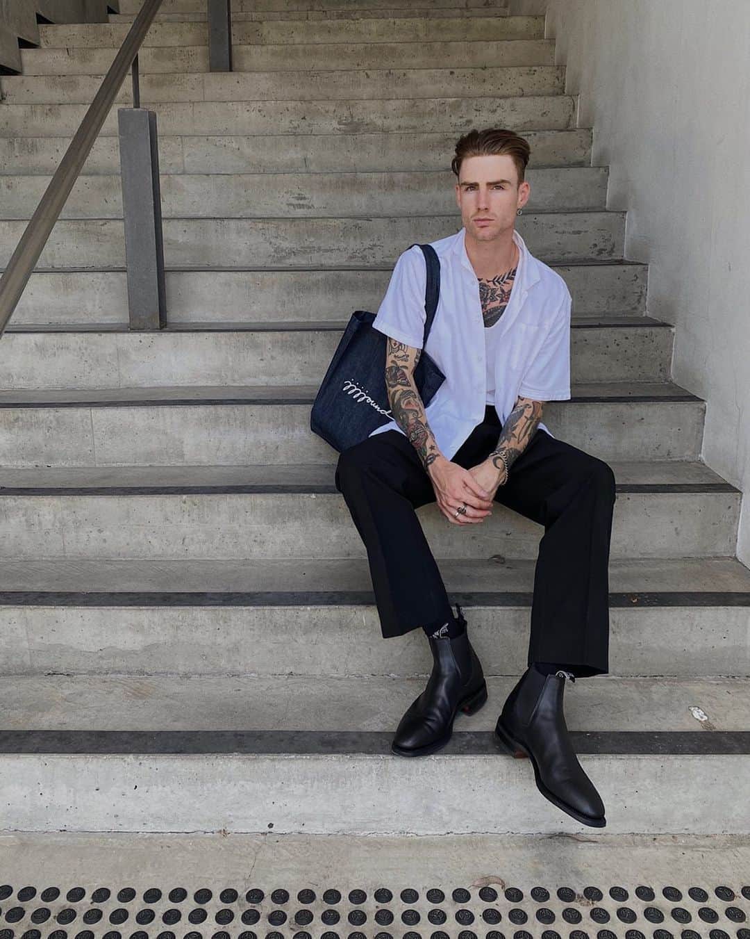 THOMAS DAVENPORTのインスタグラム：「still obsessed with these boots from the @r.m.williams_official store at @chadstone_fashion // #RMWilliams #MyRMs」