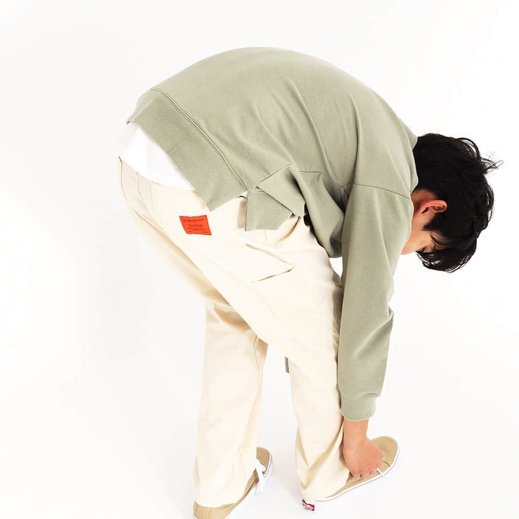 GLAZOSのインスタグラム：「. #new items GLAZOS新作、本日入荷しました◎ . 気づけば2月になり、もうそろそろ春モノ選びが楽しい季節になってきましたね♪ . 春色トップスはもちろんワクワクしますが スタイリングに欠かせない春ボトム、多数入荷しております◎ . 本日アップされた#シーズンスタイル でも モデル着用確認できますので是非見てみてください。 . 新作アイテムはぜひ サイトの方からチェックしてみてください～ . . . #glazos #kidsootd #kidsfashion #kidscoordinate #kidsfashion #kids #mensfashion #mensstyle #boy #おそろいコーデ #兄弟 #小学生コーデ #小学生男子 #おでかけコーデ #中学生男子 #小5 #小6 #キッズファッション #男の子ママ #男子 #小学生 #新作 #winter #高学年 #冬コーデ #春」