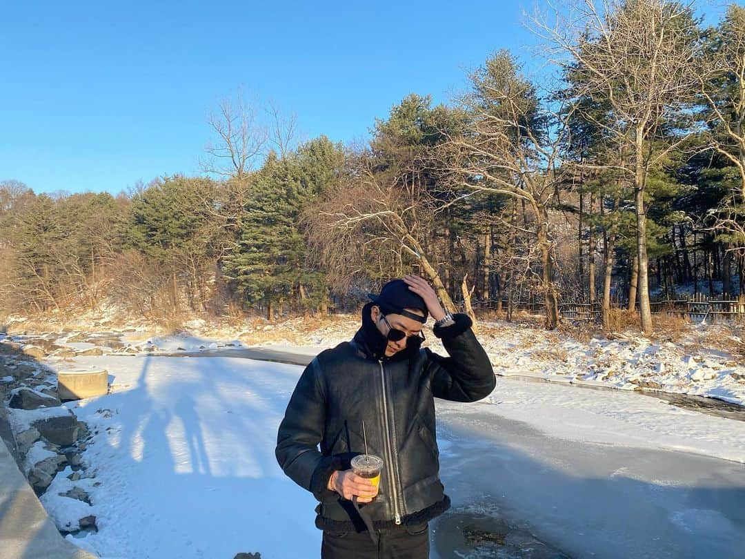 イ・ジョンシンさんのインスタグラム写真 - (イ・ジョンシンInstagram)「❄️」2月4日 20時47分 - leejungshin91