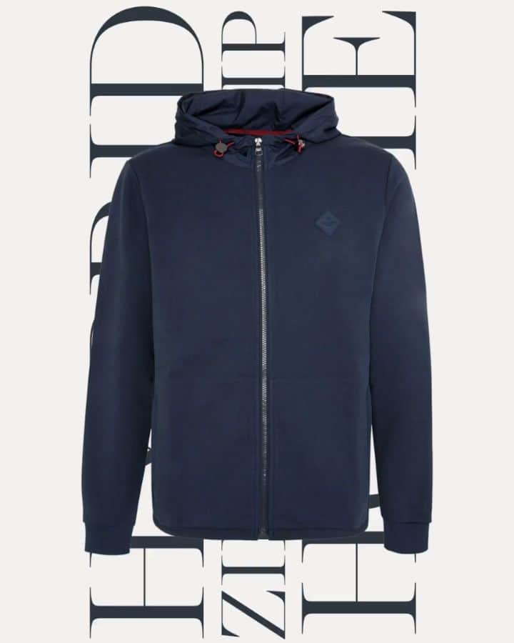 ハケットのインスタグラム：「Our Hybrid Zip Hoodie is the perfect piece to create a casual and effortless elegance. Use the link in our bio to learn more about this beautifully crafted transeasonal piece. #STAYHackett」