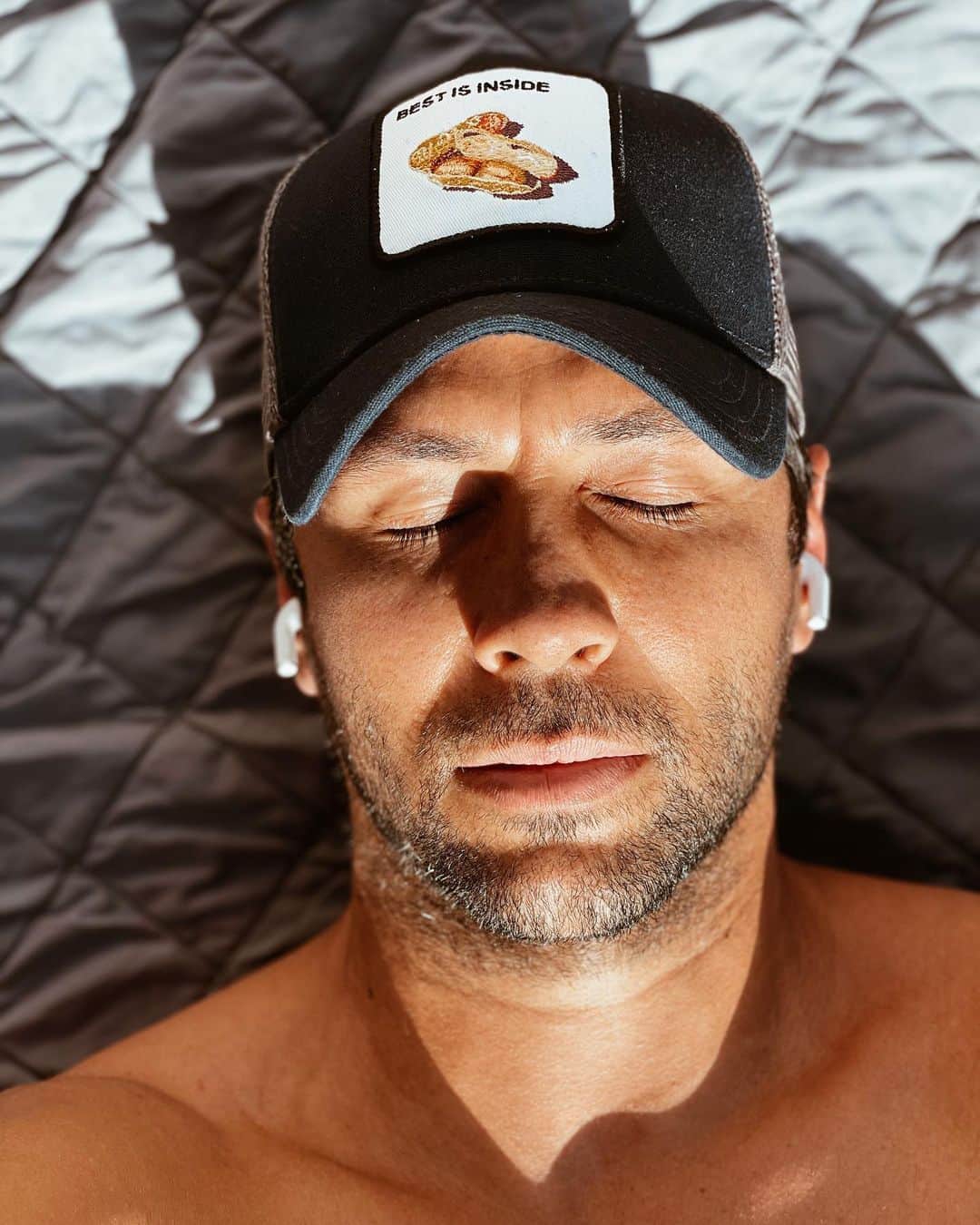 フェルナンド・ベルダスコのインスタグラム：「Relaxation time 🧘🏻‍♂️」
