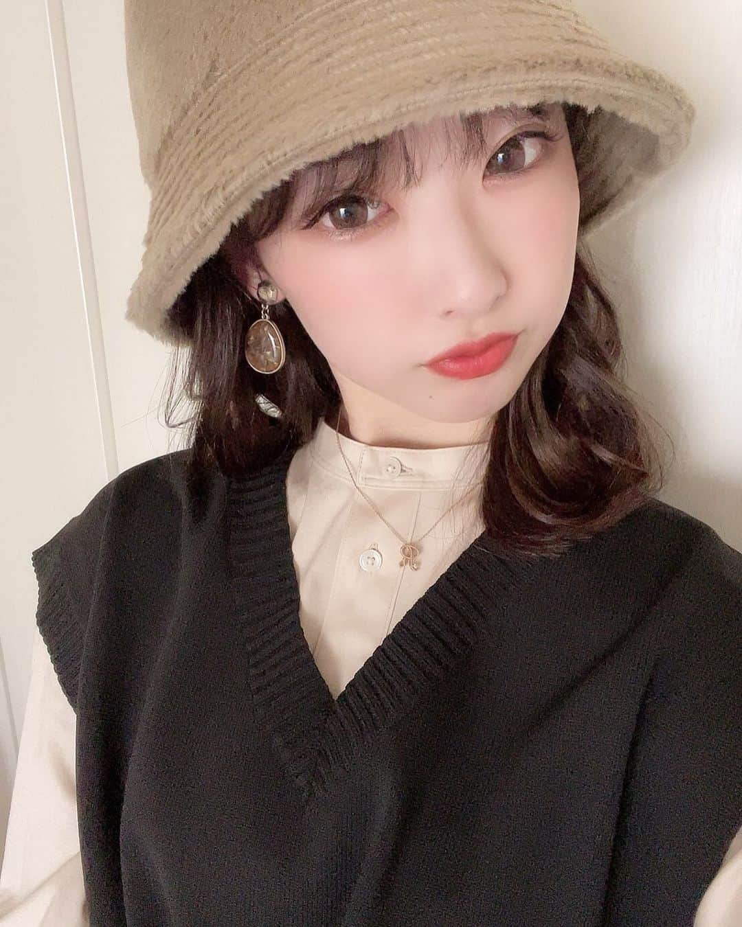 七瀬音海のインスタグラム：「ちょっといつもと違うテイスト☺︎ #おとしふく」