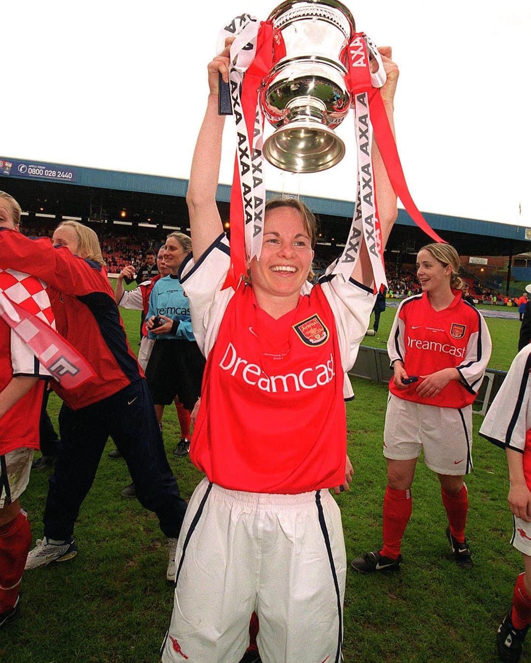 Arsenal Ladiesさんのインスタグラム写真 - (Arsenal LadiesInstagram)「Happy birthday to former Gunner and our head of women’s football, Clare Wheatley! 🎈」2月4日 21時35分 - arsenalwfc