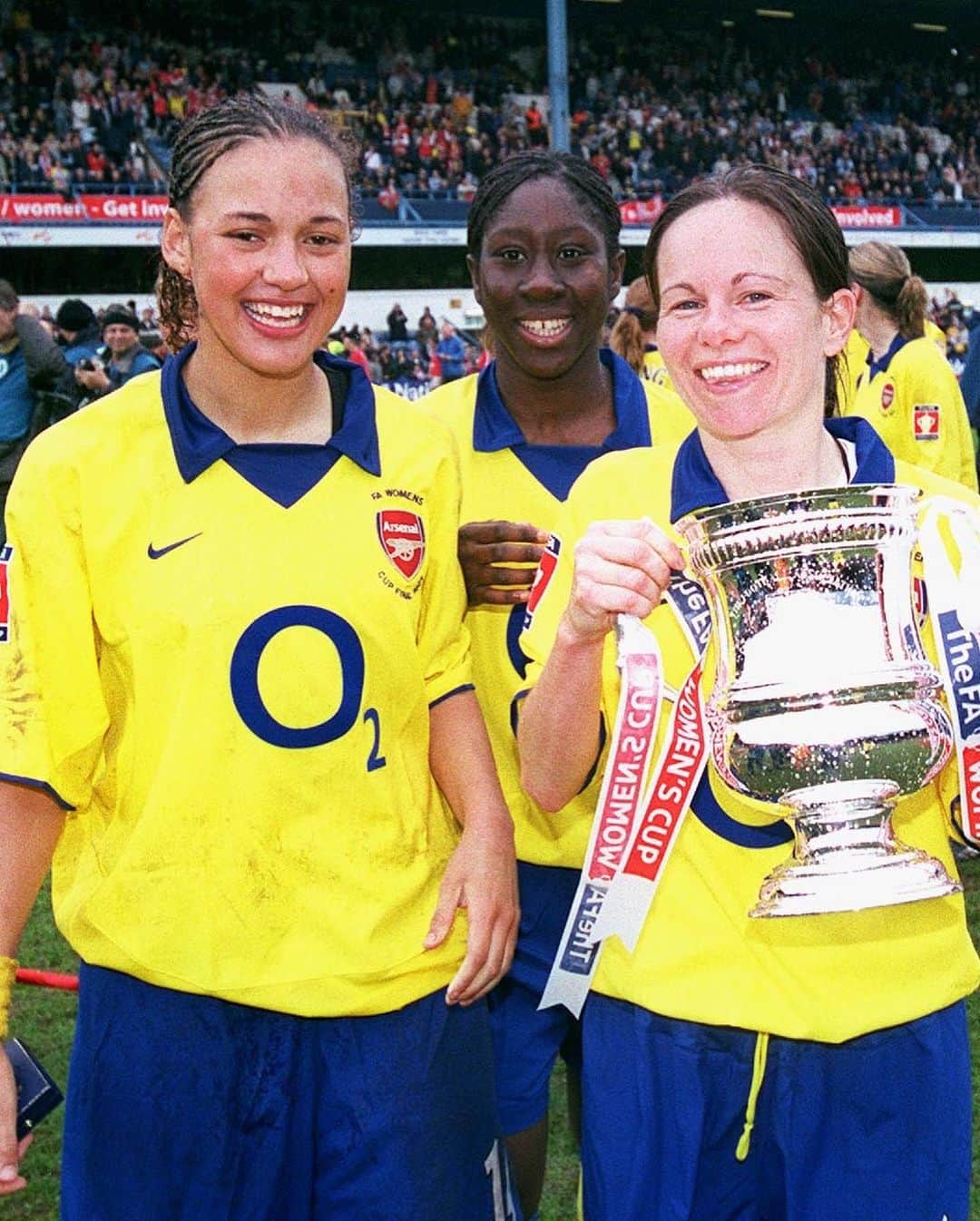Arsenal Ladiesさんのインスタグラム写真 - (Arsenal LadiesInstagram)「Happy birthday to former Gunner and our head of women’s football, Clare Wheatley! 🎈」2月4日 21時35分 - arsenalwfc