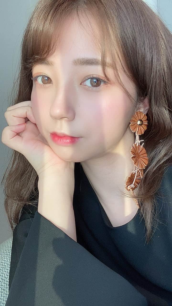 YUMIのインスタグラム：「イヤリングが劇的に可愛い❁  #イヤリング#fumietanaka  #浴衣#浴衣アレンジ#ヘアアレンジ  #ベレー帽#帽子#ピアス#リール」