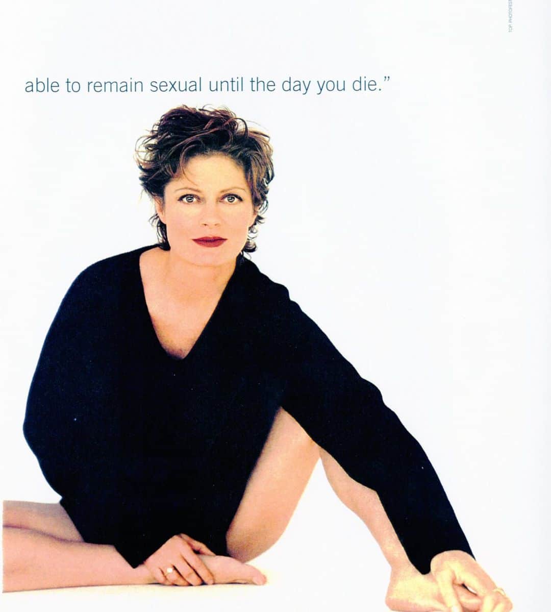 ボビー・ブラウンのインスタグラム：「From the archives. Circa #1990s @susansarandon has always been a role model for me. Ageless and family oriented and so unapologetically cool. She gave me the greatest advice that when my kids were little I should never feel bad about hiring someone on a Saturday to clean the house while I took kids on an outing. Unfortunately never listened. I cleaned up the house and the kids went to the park w hubby or babysitter. Not sure where this story ran or who was the creative team but I’ve been pretty consistent in my makeup styles. Oh ya. Love the half quote. #tbt」