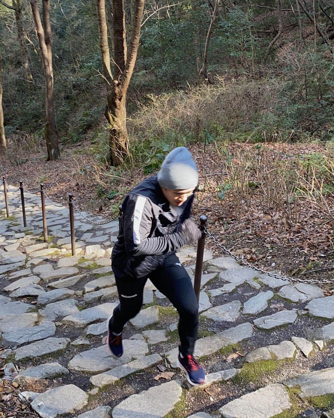 丸山城志郎さんのインスタグラム写真 - (丸山城志郎Instagram)「登って登って登りまくる🏔  #階段ダッシュ」2月4日 22時10分 - joshiromaruyama