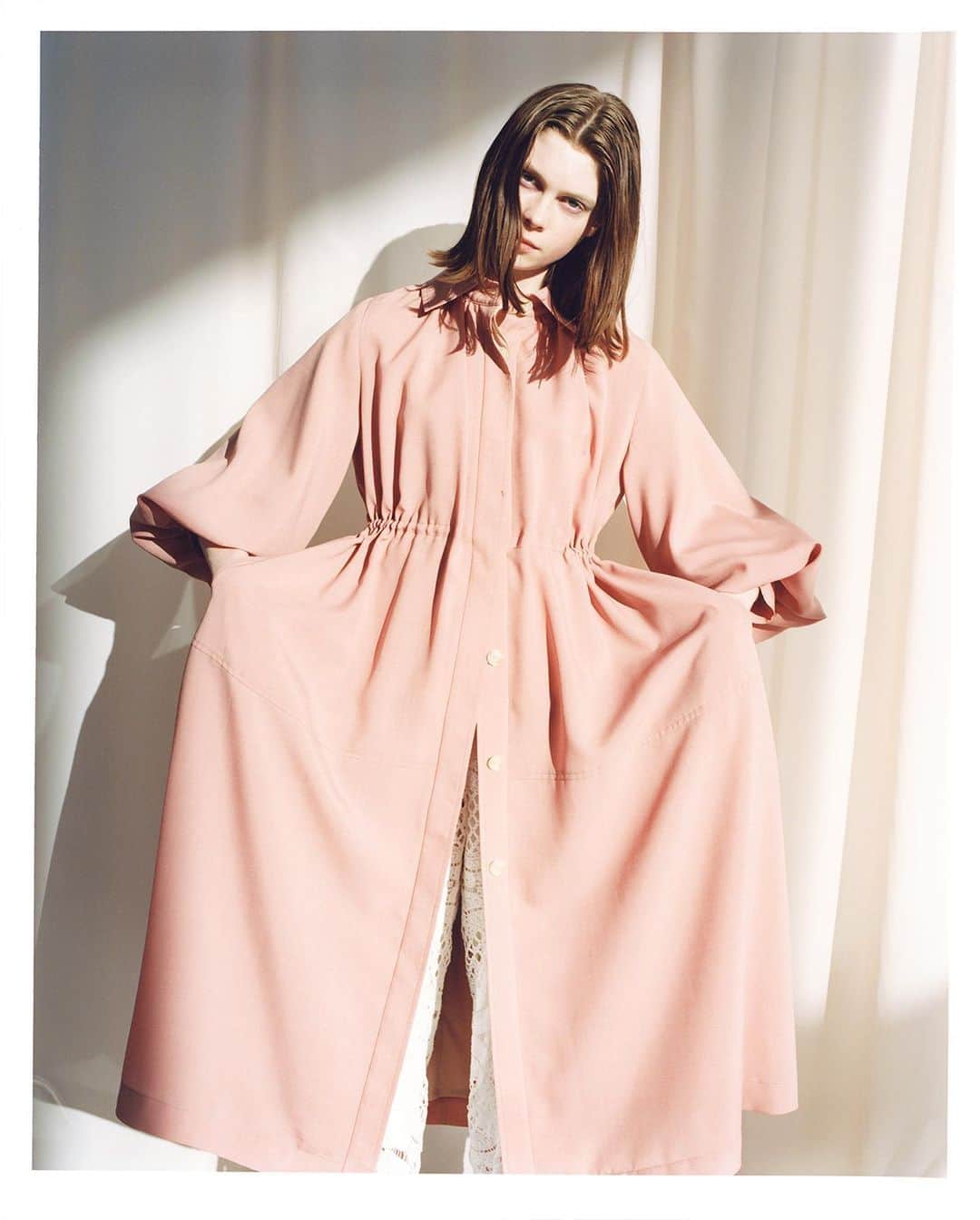 ファーファーのインスタグラム：「【CATALOG】 2021 SPRING COLLECTION  coat ¥39,000＋tax pants ¥16,000＋tax  プロフィールリンクより 最新のデジタルカタログをチェック！  @furfur_official @furfur_official_staff  #FURFUR #ファーファー」