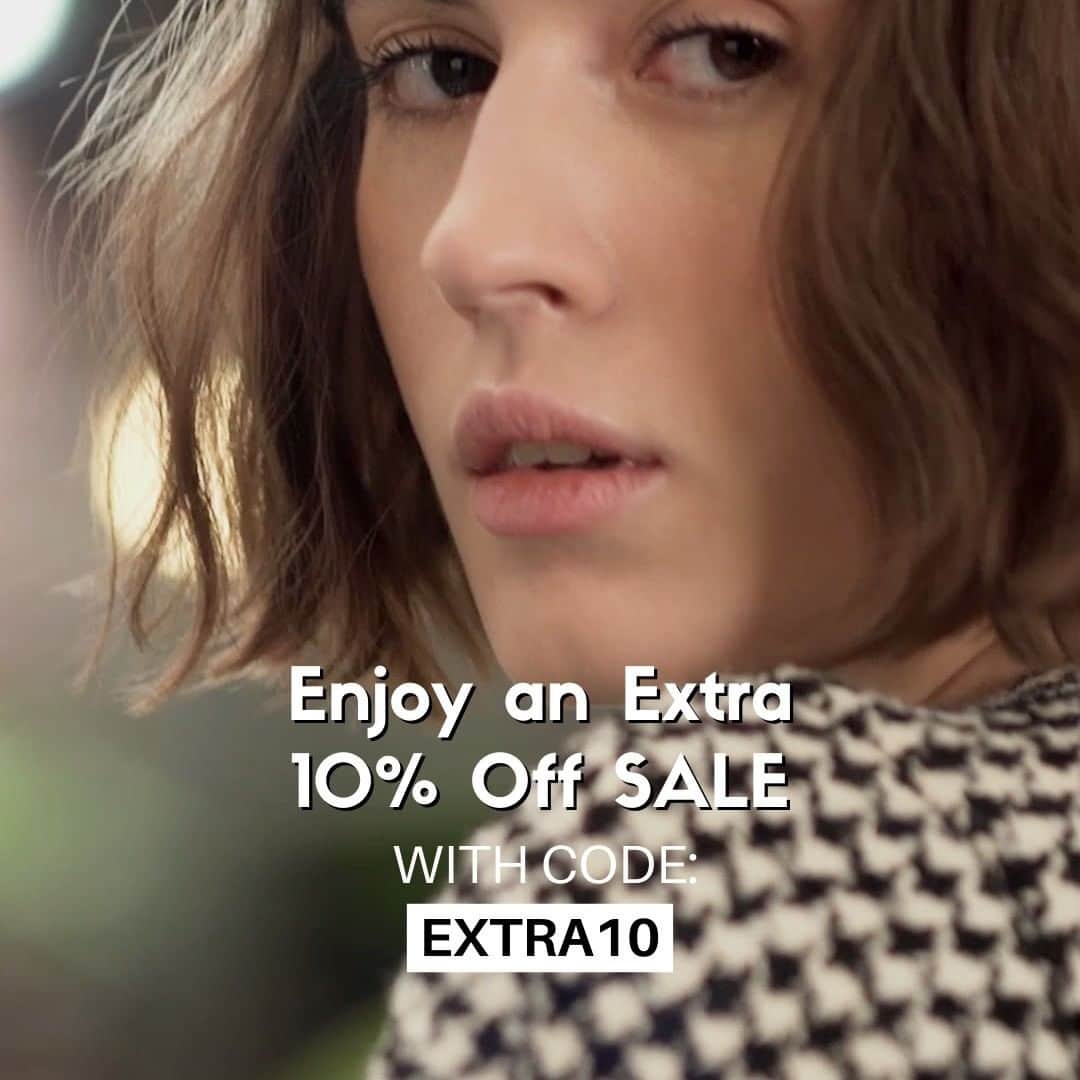 シンツィアロッカのインスタグラム：「Sale  Further 10% off with code EXTRA10 on ALL sale items. Visit cinziarocca.com and use the code at checkout to claim your discount right now.  🇮🇹 Saldi  Ulteriore 10% di ribasso con il codice EXTRA10 su TUTTI gli articoli in saldo. Visita cinziarocca.com e usa il codice al checkout per ottenere subito il tuo sconto.」