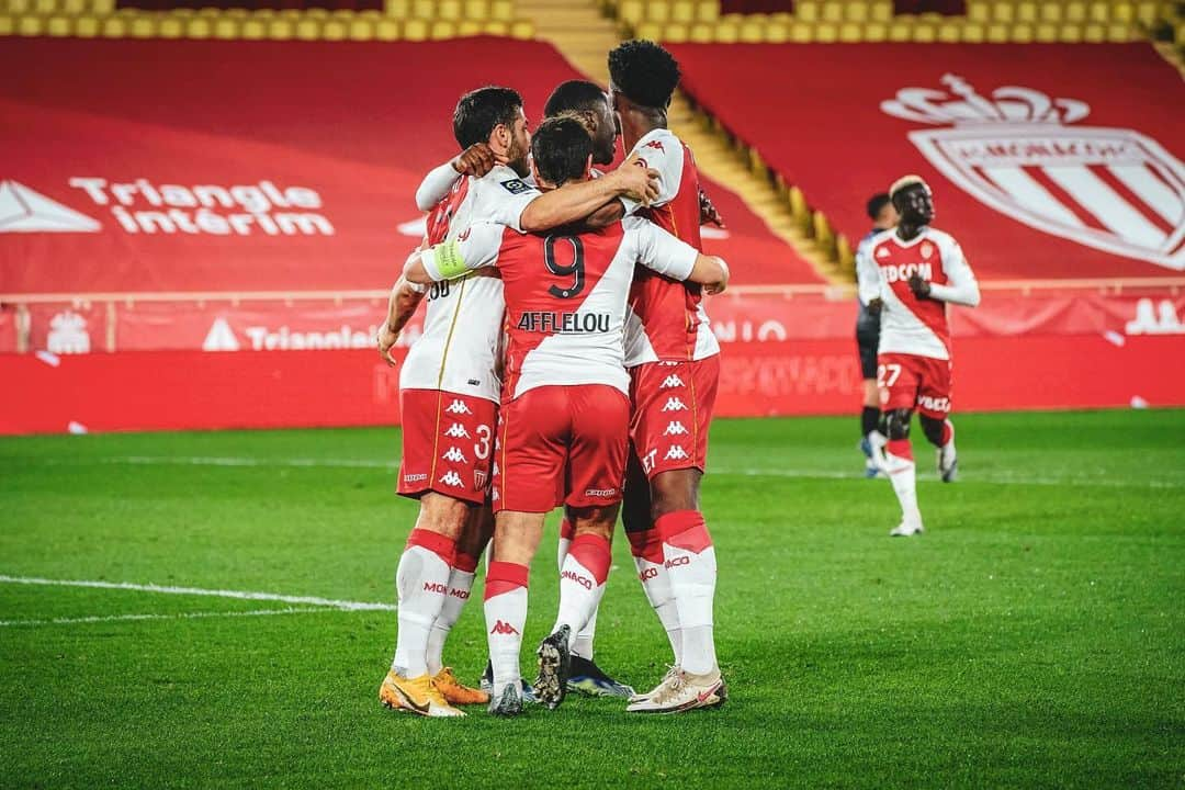 ケヴィン・フォラントのインスタグラム：「Numero 6 #derbywin @asmonaco」