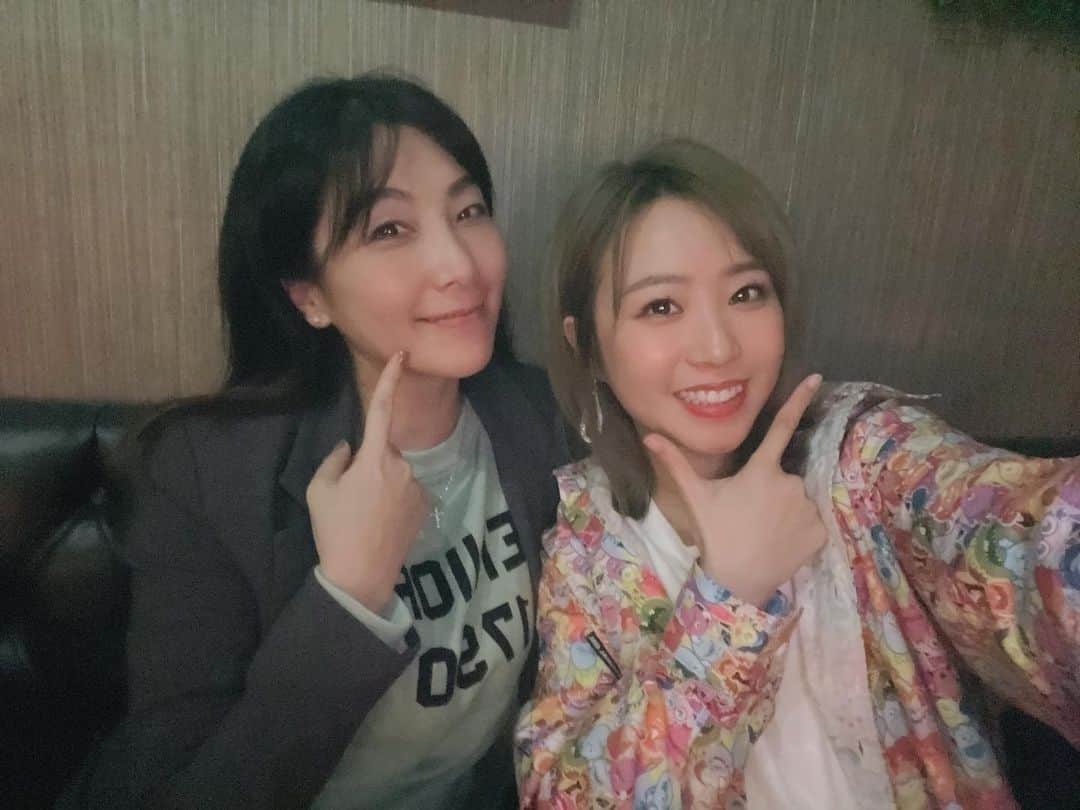 鄭茵聲のインスタグラム：「祝福我美麗的經紀人 2月2日生日快樂 遲來的祝福 但是真心滿滿 #小辣椒經紀」