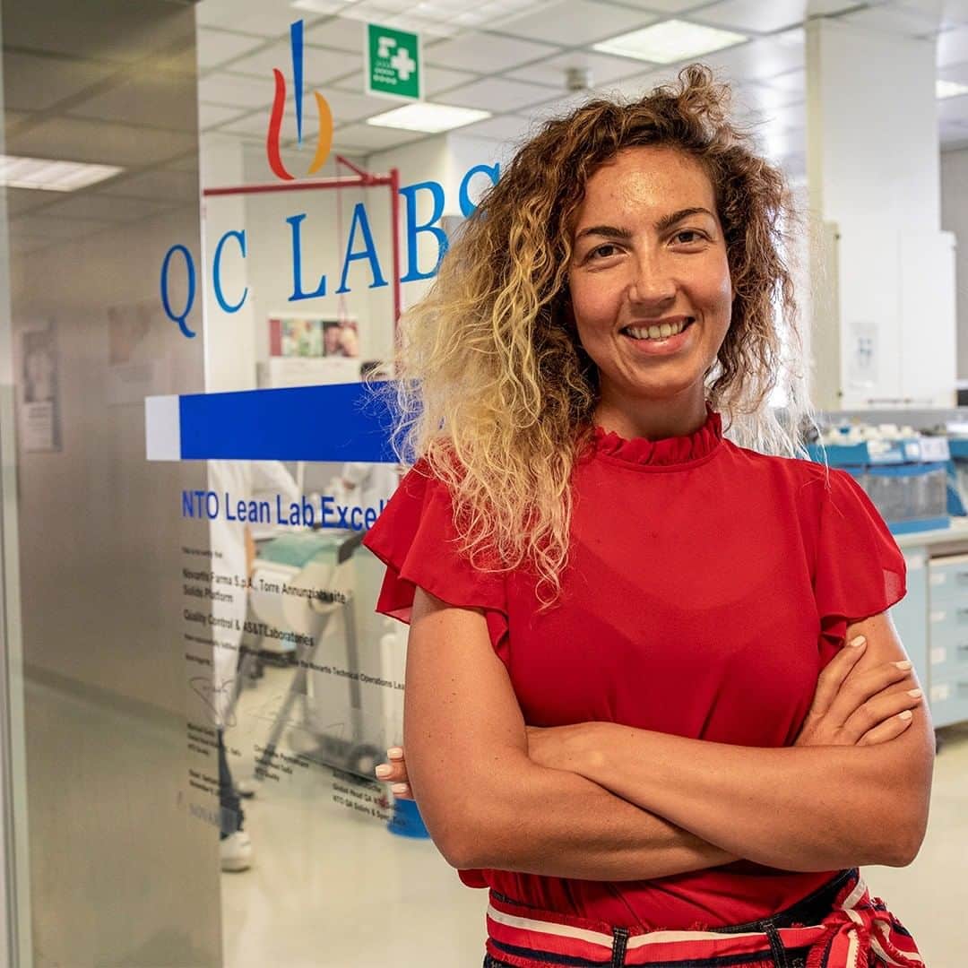ノバルティスのインスタグラム：「Chiara Cancellario and her colleagues at a Novartis production site near Naples worked to maintain the supply of critical medicines for patients during the COVID-19 pandemic. Despite the challenging circumstances, the team set a new production record in March. #reimaginingmedicine」