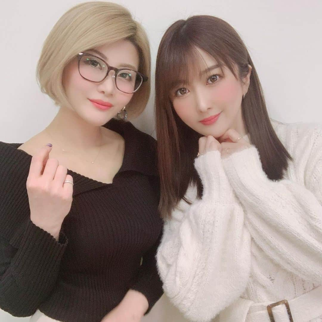 大槻ひびきさんのインスタグラム写真 - (大槻ひびきInstagram)「ニコ生のゲストは おっしーでした🥳 来てくれてありがとう🧡 #thankyou #ニコ生」2月5日 0時41分 - yanhibi0221