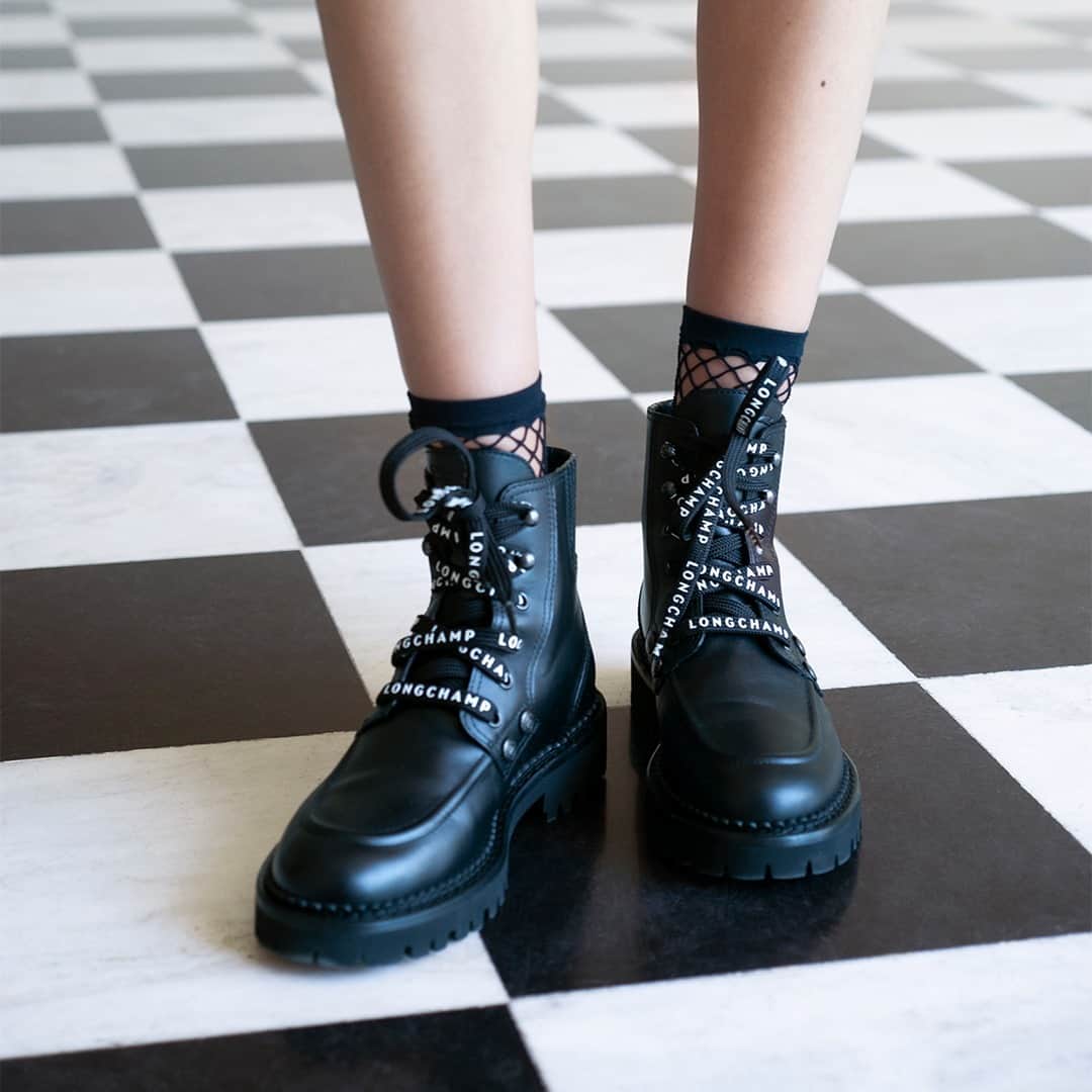 Longchampのインスタグラム：「The kind of boots that announce "I am here... and I am ready for fun."  #LongchampTresParis #LongchampSS21 #Longchamp」
