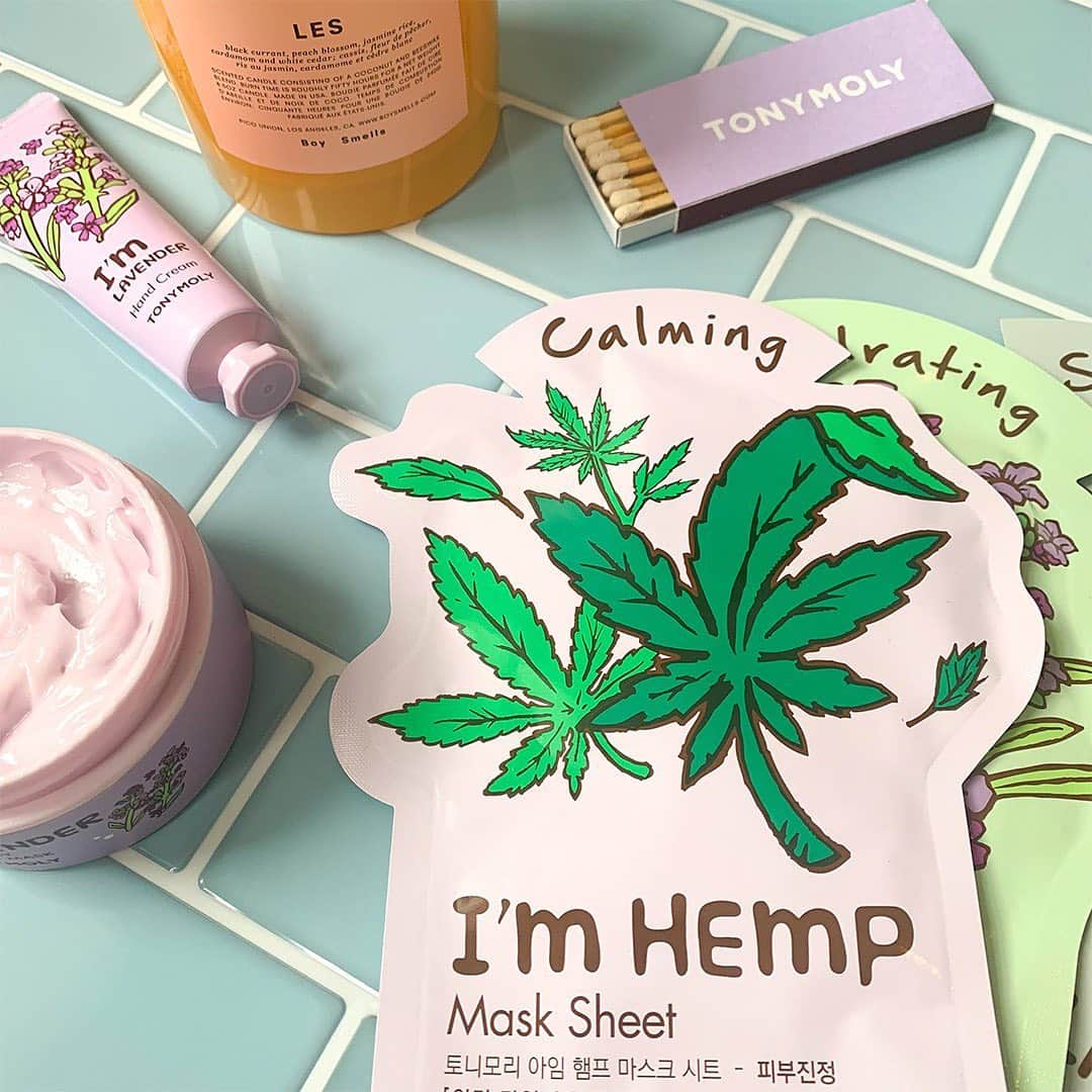 TONYMOLY USA Officialさんのインスタグラム写真 - (TONYMOLY USA OfficialInstagram)「It's #NationalHempDay 💨To celebrate, orders $35+ get a Hemp Sheet Mask through the weekend or until supplies last only on TONYMOLY.us 💚💜#TONYMOLYnMe #xoxoTM」2月5日 1時16分 - tonymoly.us_official