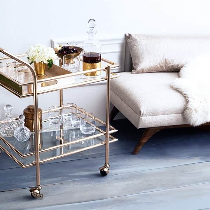 GILTのインスタグラム：「Dry January is over. Time to get that bar cart you’ve always wanted. Link in bio.」