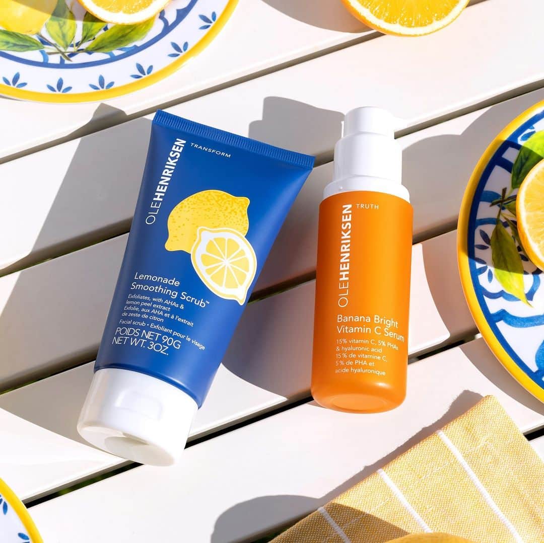 のインスタグラム：「Exfoliation paired with hydration in a must ✨ We love going in with Lemonade Smoothing Scrub to instantly reveal smoother skin and brighten. Then, we follow up with Banana Bright Vitamin C Serum to hydrate. Have you tried this routine?」