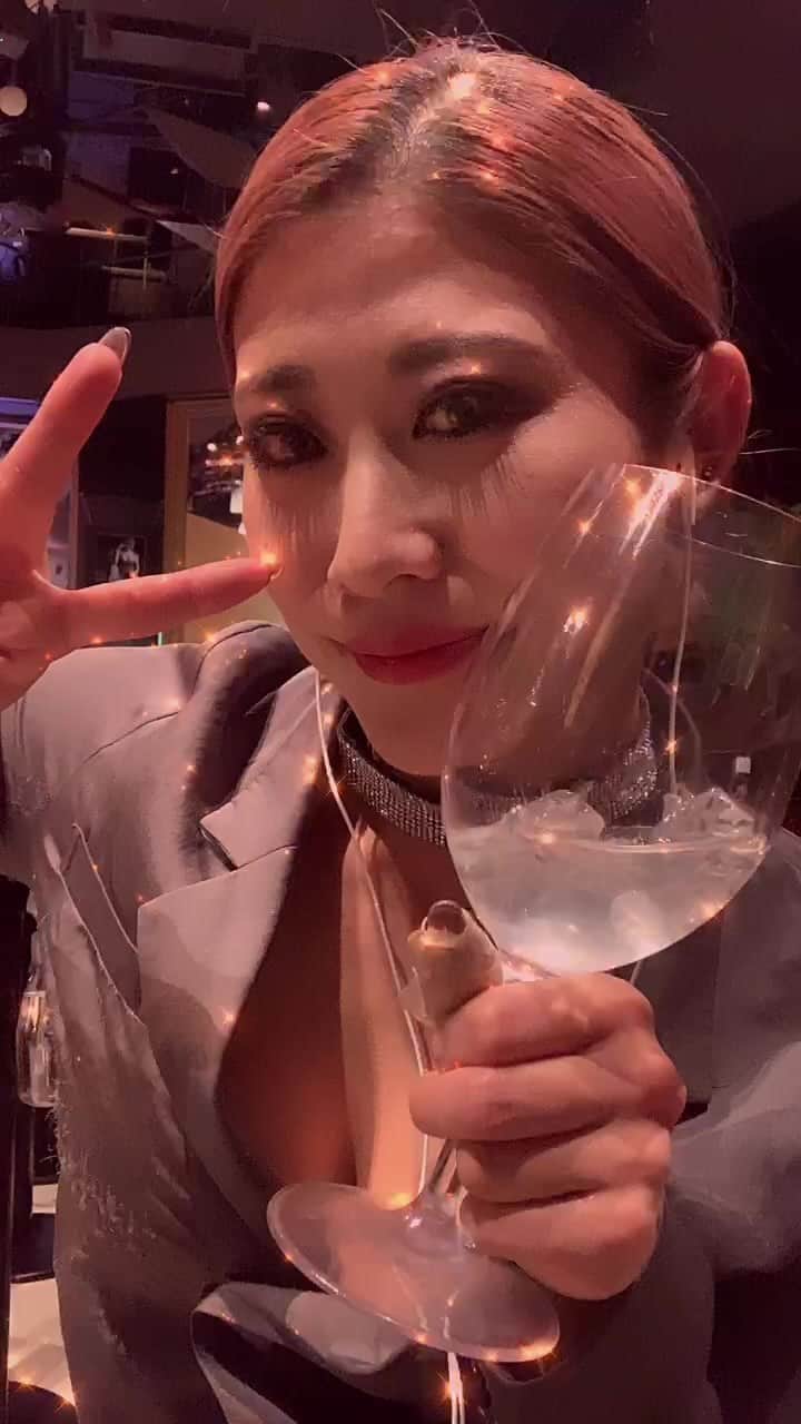 Kumiのインスタグラム：「カルビちゃん、まいちゃん、つたこさん、ゆいさん ありがとう🐱❤️」