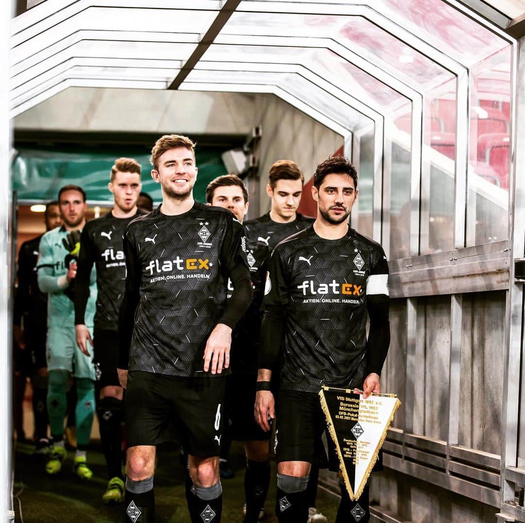 クリストフ・クラマーのインスタグラム：「Wenn dein Gesicht es schon vorher wusste 🤠🥳⚽️ #viertelfinale #derschönelars #derlistigelars #langfinger」