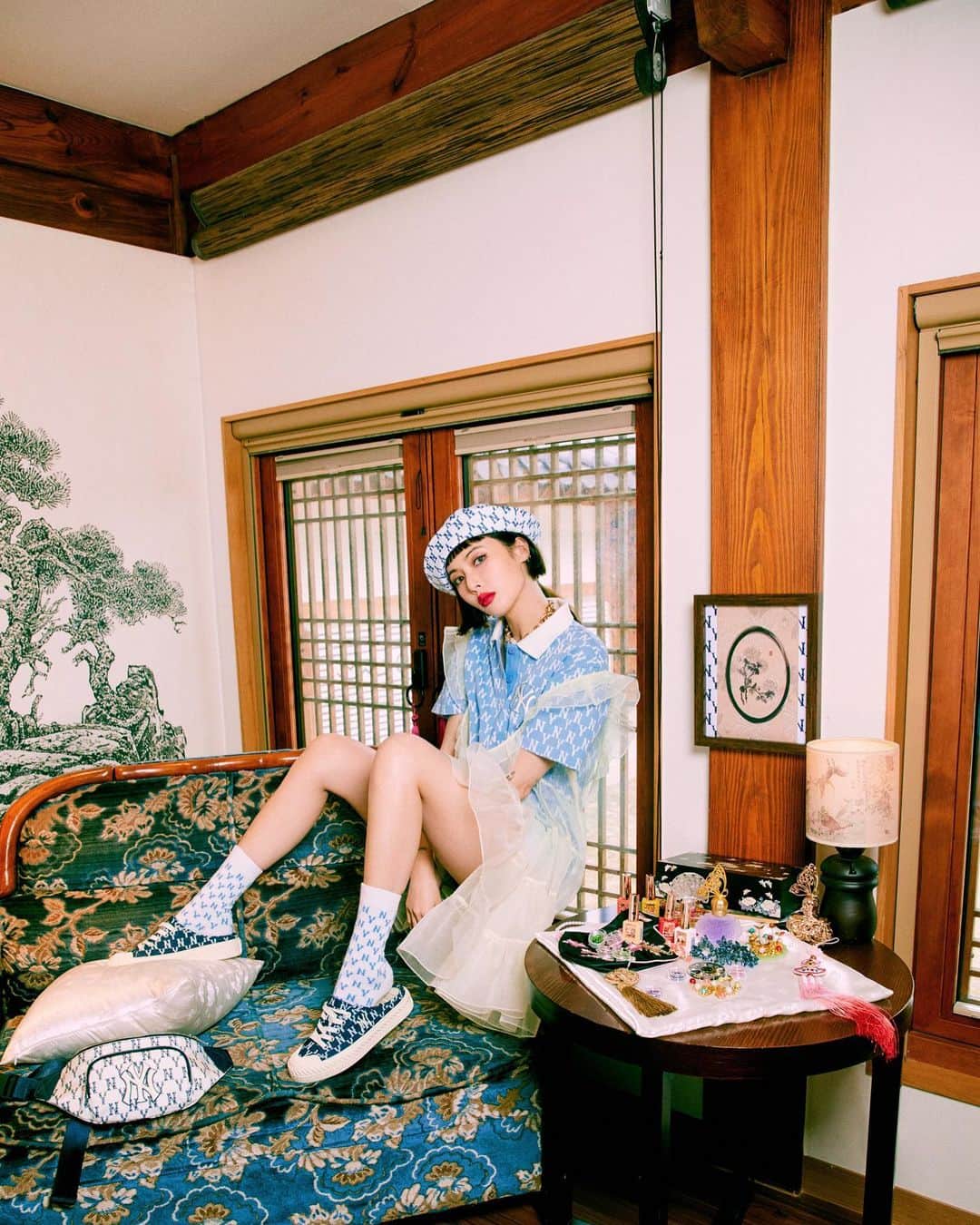 ヒョナ さんのインスタグラム写真 - (ヒョナ Instagram)「💙🤍💙🤍」2月5日 2時38分 - hyunah_aa