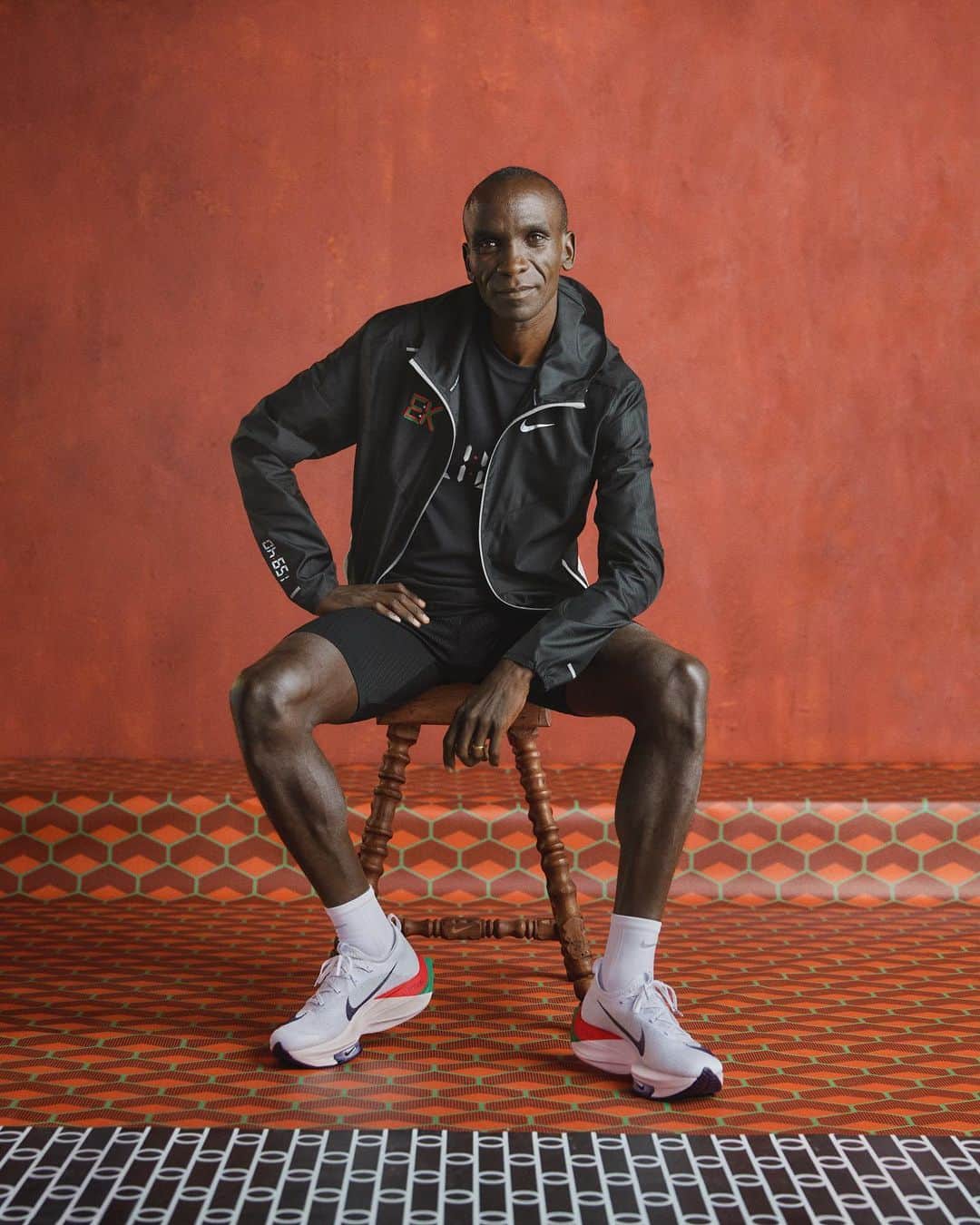 The Run Dept.さんのインスタグラム写真 - (The Run Dept.Instagram)「No human is limited. 🇰🇪  New product just dropped from marathon legend Eliud Kipchoge. Available for members only until 2.8. Check the link in our bio to see what’s available in your region.」2月5日 3時00分 - nikerunning