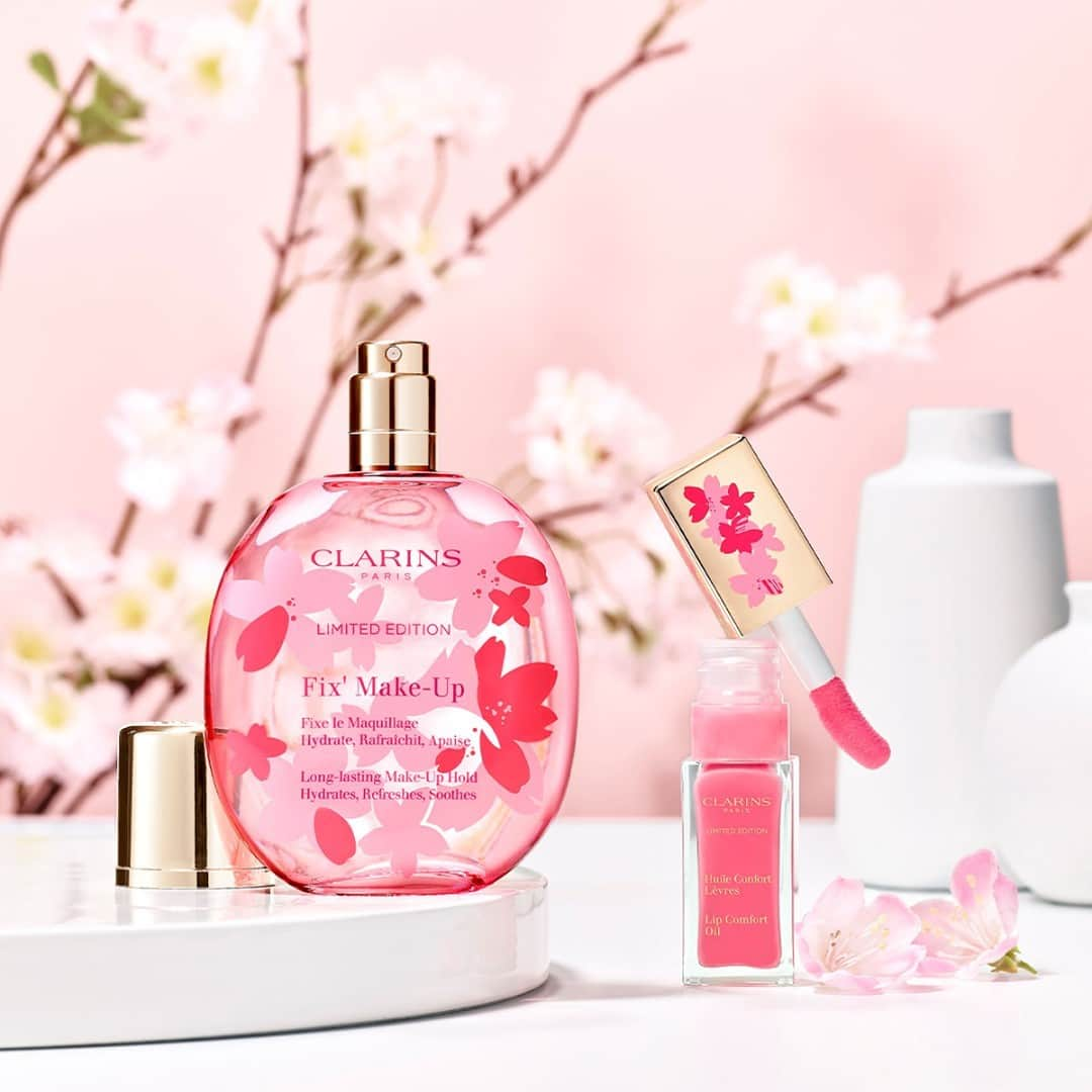 ClarinsUKさんのインスタグラム写真 - (ClarinsUKInstagram)「First signs of Spring 🌱 Say hello to our Limited Edition Sakura collection! Discover the light, sweet fragrance of Japanese cherry blossoms in our limited edition Fix Makeup setting spray and our Lip Comfort Oil.  Available on Clarins.co.uk 🌸  #Clarins #Sakura #LimitedEdition #LipComfortOil #FixMakeup #LoveAtFirstBloom」2月5日 4時01分 - clarinsuk