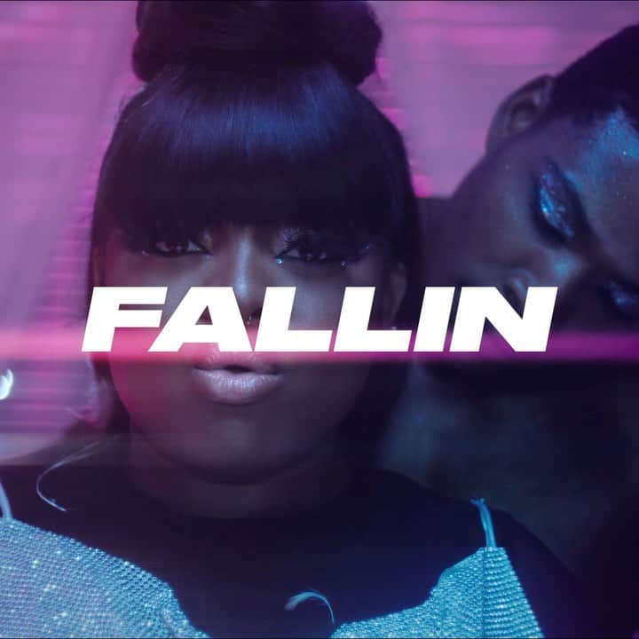 Alfredo Floresのインスタグラム：「directed this visual for @inayah 🚀 out tomorrow #fallin」