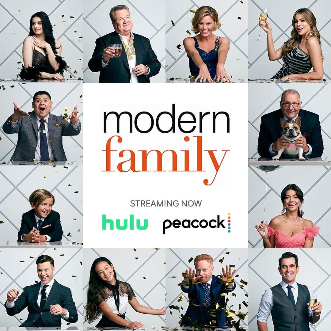 リコ・ロドリゲスのインスタグラム：「HUGE news! #ModernFamily is now streaming on @Hulu AND @PeacockTV! Now you can watch your favorite family anytime you want 😎」