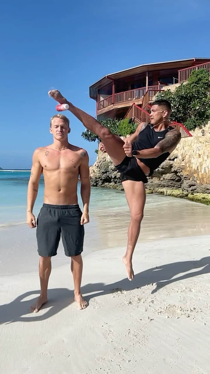コーディー・シンプソンのインスタグラム：「It’s Showtime! @vitalperformance @showtimepettis」