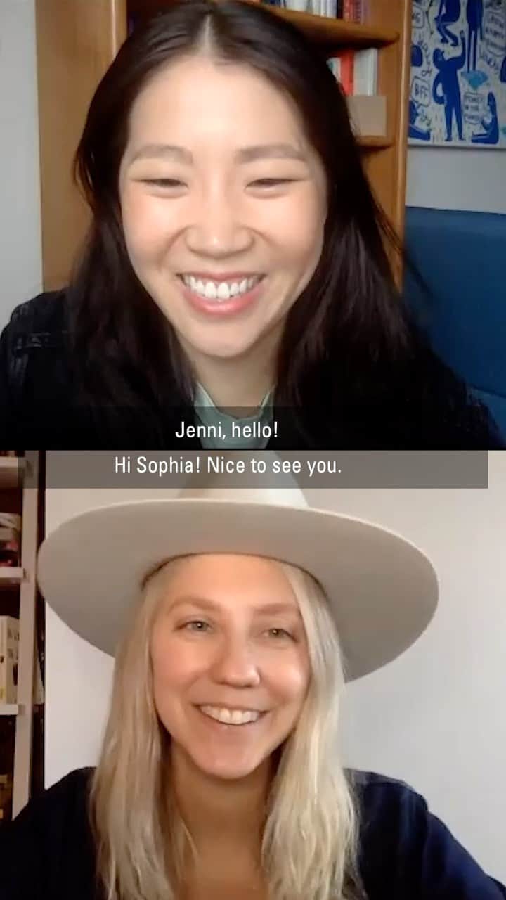 American Eagleのインスタグラム：「Climate optimist, environmental activist & journalist @sophfei sat down with our Senior Denim Designer Wash + Sustainability, Jenni Kusowski @thefuturewaste, to learn more about our 𝚁𝚎𝚊𝚕 𝙶𝚘𝚘𝚍 🌱🌎 jeans, our current & future sustainability efforts, and how we can all play a small part in building a more sustainable world.」