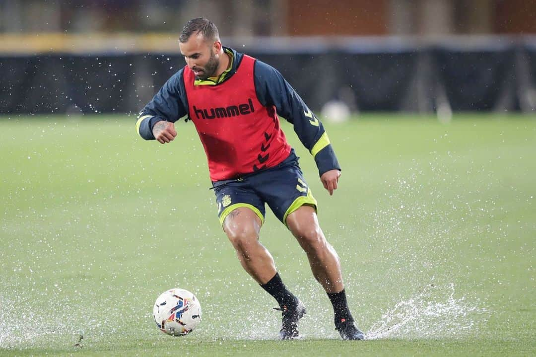 ヘセ・ロドリゲスさんのインスタグラム写真 - (ヘセ・ロドリゲスInstagram)「Cuanto te echaba de menos...⚽️🤙🏽」2月5日 4時59分 - jeserodriguez10