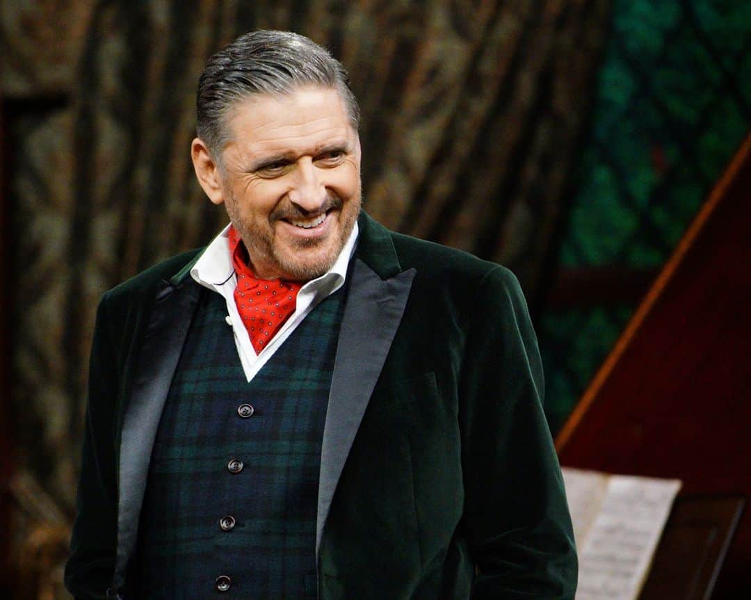 アメリカン・ブロードキャスティング・カンパニーのインスタグラム：「Missing @craigyferg? Stream #TheHustler NOW, on demand and on Hulu, before we return next week with an all-new episode!」