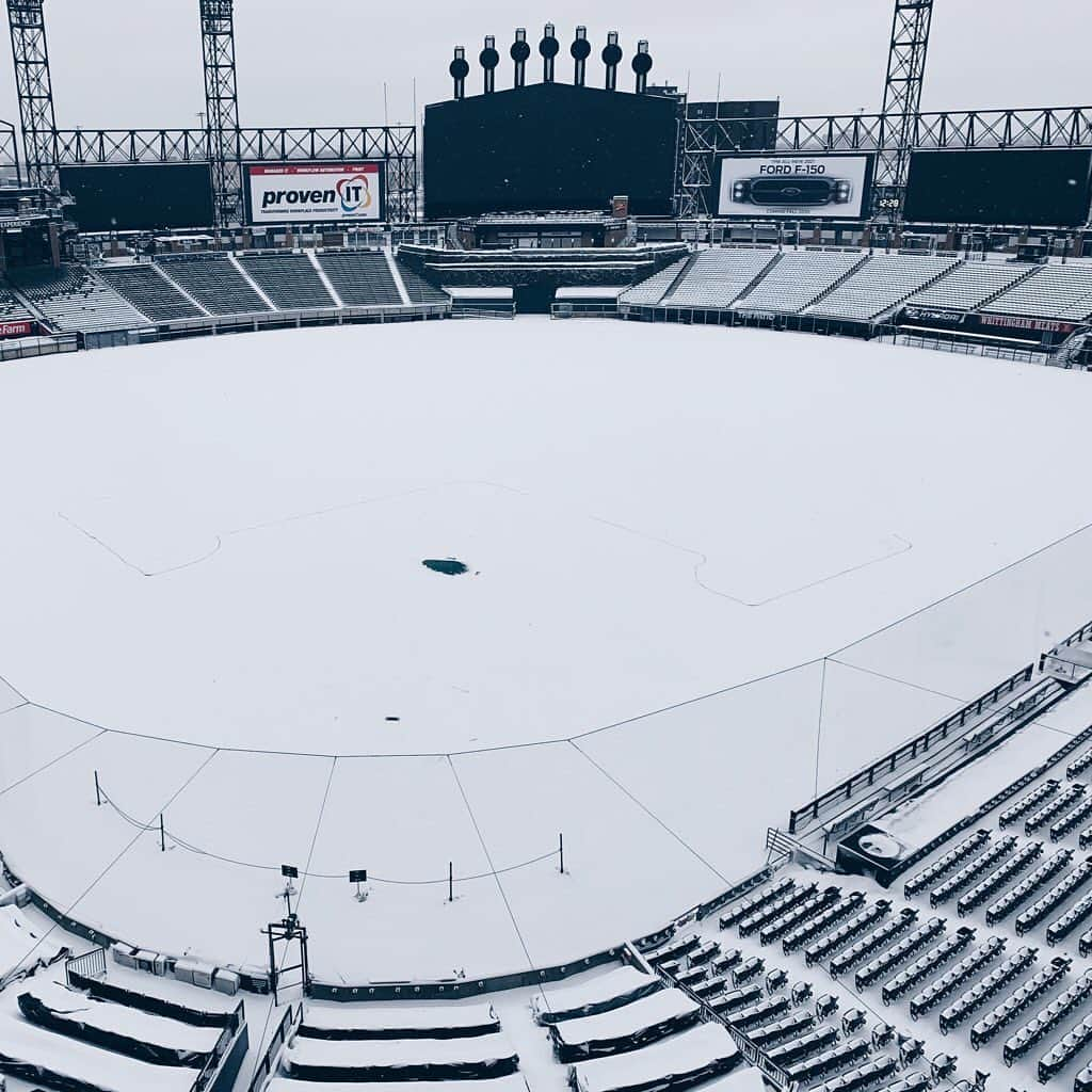 シカゴ・ホワイトソックスさんのインスタグラム写真 - (シカゴ・ホワイトソックスInstagram)「❄️」2月5日 5時16分 - whitesox