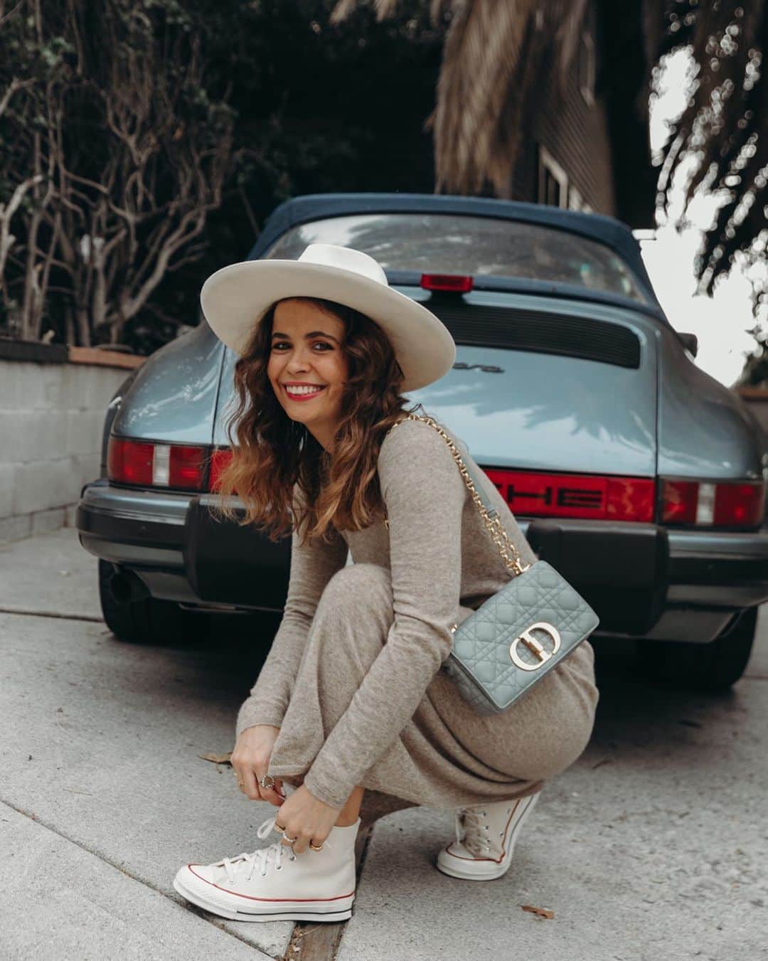 Collage Vintageのインスタグラム：「All smiles because there is a new bag in town @dior #diorcaro #suppliedbydior」